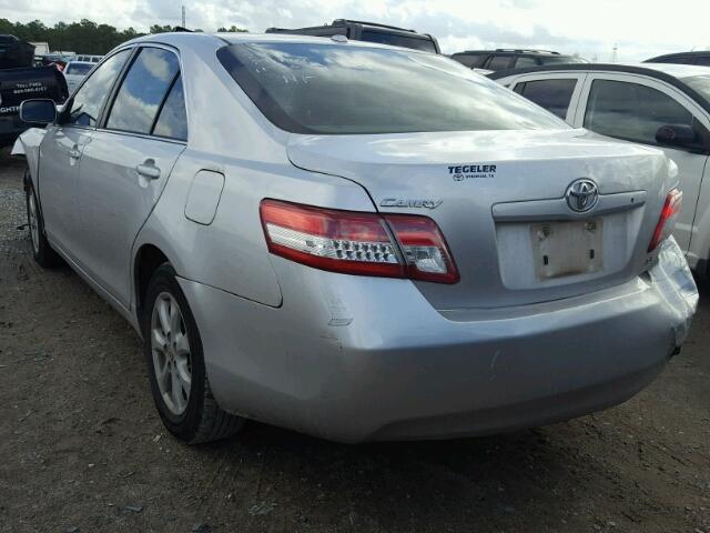 4T4BF3EK1BR180721 - 2011 TOYOTA CAMRY BASE SILVER photo 3