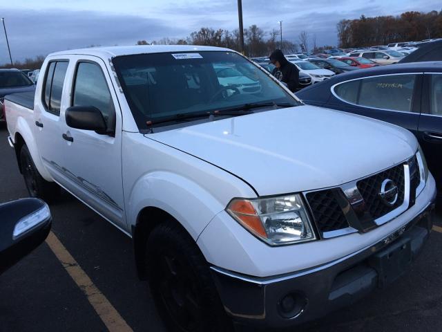 1N6AD07WX6C406178 - 2006 NISSAN FRONTIER C WHITE photo 1