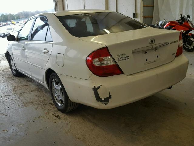 4T1BF32K13U051751 - 2003 TOYOTA CAMRY LE WHITE photo 3