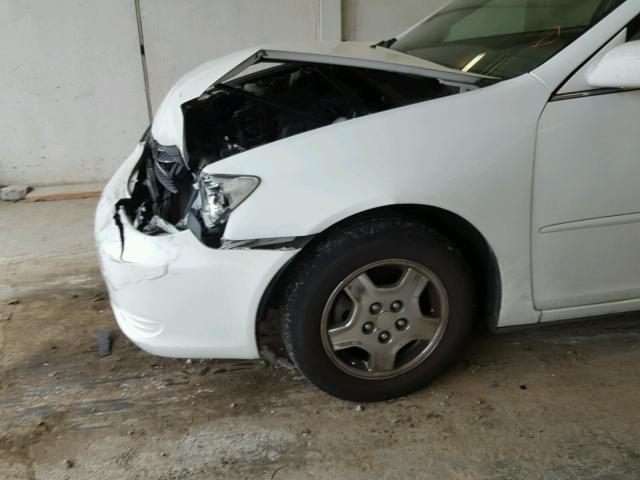 4T1BF32K13U051751 - 2003 TOYOTA CAMRY LE WHITE photo 9