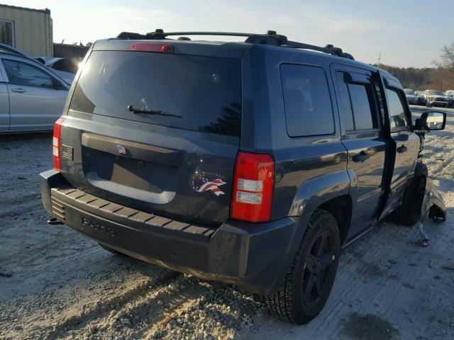 1J8FF48W08D537280 - 2008 JEEP PATRIOT LI GRAY photo 4