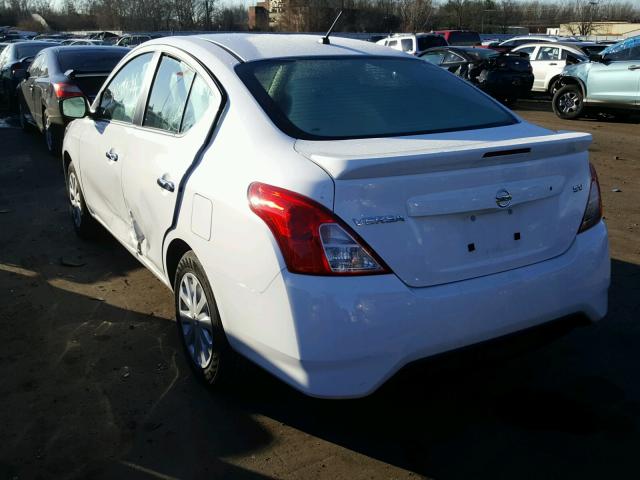 3N1CN7AP2HL859675 - 2017 NISSAN VERSA S WHITE photo 3