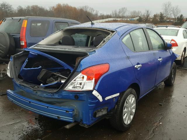 3N1CN7AP2HL876959 - 2017 NISSAN VERSA S BLUE photo 4