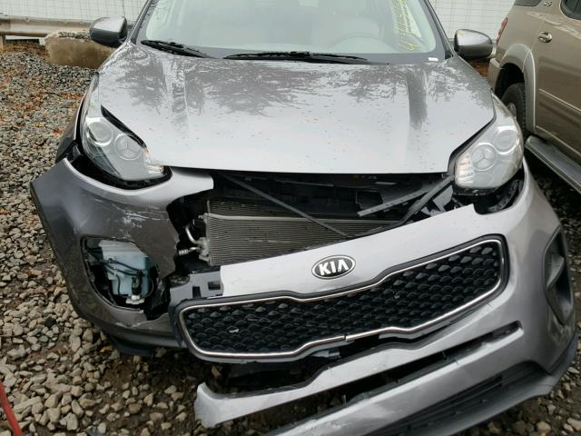 KNDPM3AC6H7161484 - 2017 KIA SPORTAGE L GRAY photo 9