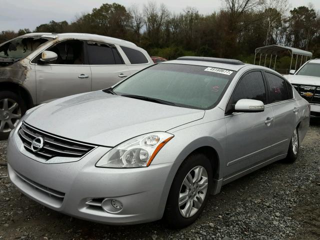 1N4AL2AP8CC232681 - 2012 NISSAN ALTIMA BAS SILVER photo 2