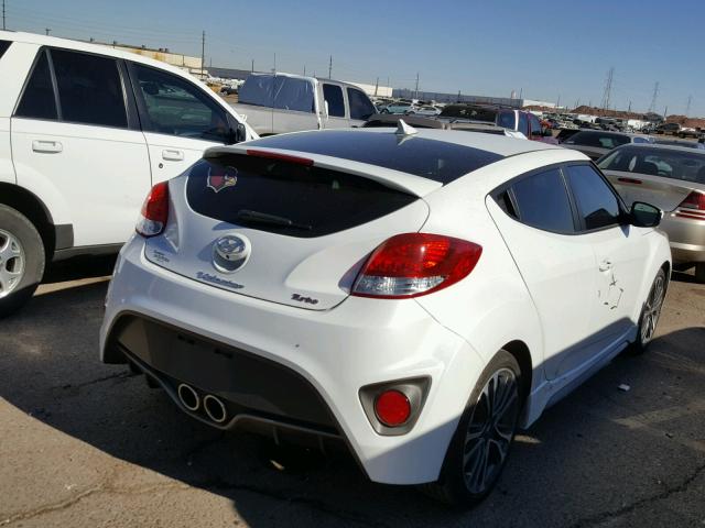 KMHTC6AE6GU269233 - 2016 HYUNDAI VELOSTER T WHITE photo 4