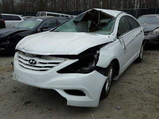 5NPEB4ACXDH545275 - 2013 HYUNDAI SONATA GLS WHITE photo 2