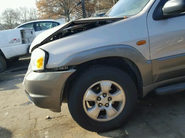 4F2YU09182KM15366 - 2002 MAZDA TRIBUTE LX GOLD photo 9