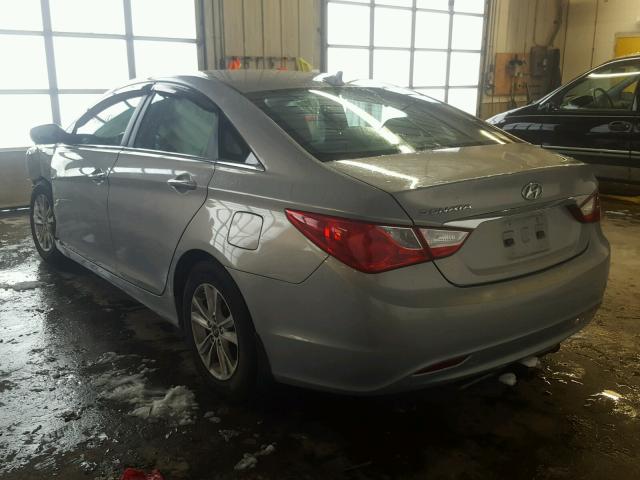 5NPEB4AC2BH110618 - 2011 HYUNDAI SONATA GLS GRAY photo 3