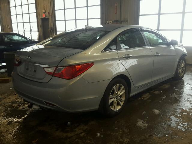 5NPEB4AC2BH110618 - 2011 HYUNDAI SONATA GLS GRAY photo 4