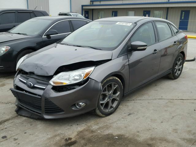 1FADP3F23EL221613 - 2014 FORD FOCUS SE GRAY photo 2