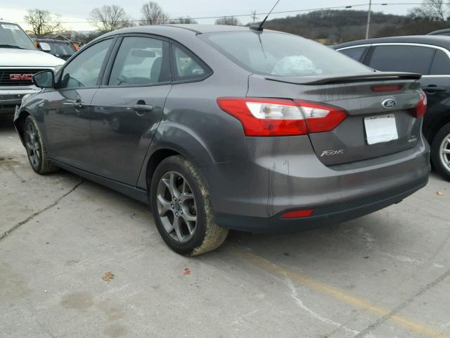 1FADP3F23EL221613 - 2014 FORD FOCUS SE GRAY photo 3