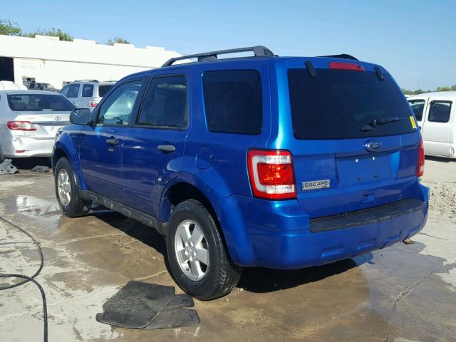 1FMCU0D75BKB66686 - 2011 FORD ESCAPE XLT BLUE photo 3