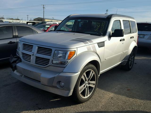 1D4PT7GX5BW500823 - 2011 DODGE NITRO SHOC SILVER photo 2