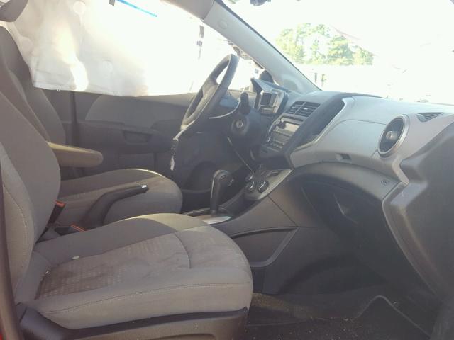 1G1JA5SH8G4176176 - 2016 CHEVROLET SONIC LS RED photo 5