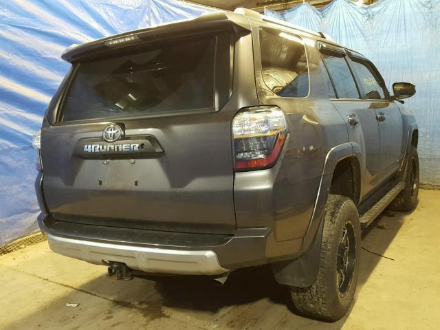 JTEBU5JR9F5232739 - 2015 TOYOTA 4RUNNER SR GRAY photo 4