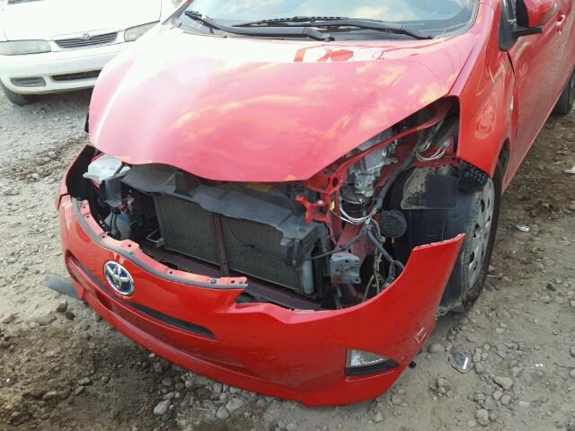 JTDKDTB31D1057152 - 2013 TOYOTA PRIUS C RED photo 9