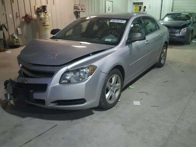 1G1ZB5EB0AF309130 - 2010 CHEVROLET MALIBU LS ვერცხლისფერი ფოტო 2