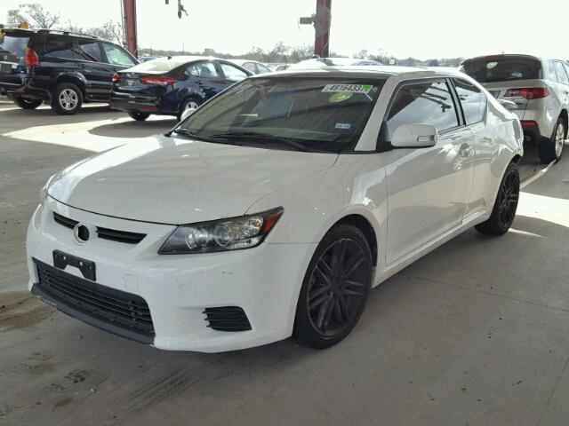 JTKJF5C70D3064593 - 2013 TOYOTA SCION TC WHITE photo 2