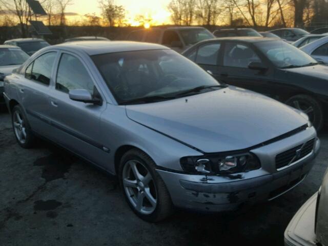 YV1RH59H442421102 - 2004 VOLVO S60 2.5T SILVER photo 1