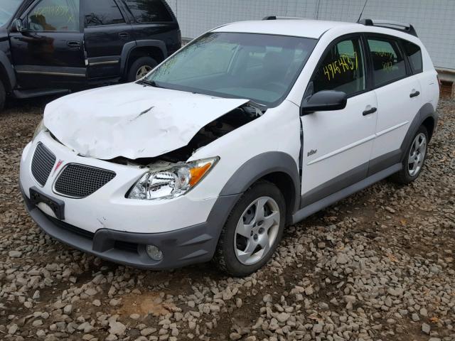 5Y2SL65887Z412402 - 2007 PONTIAC VIBE WHITE photo 2