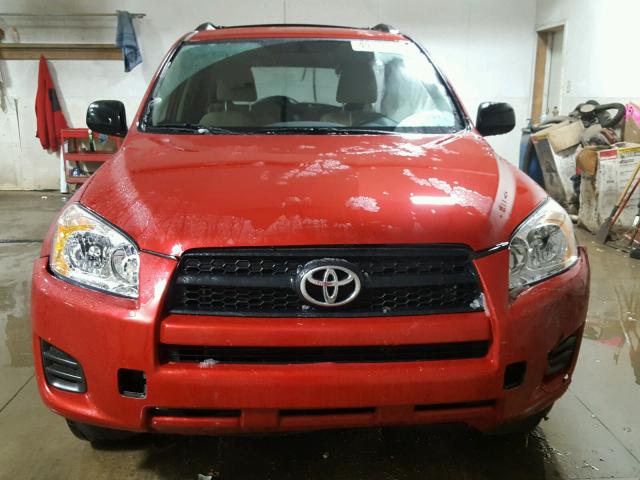 2T3BF4DV1CW257902 - 2012 TOYOTA RAV4 RED photo 9