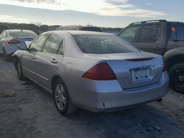 1HGCM56337A226894 - 2007 HONDA ACCORD SE SILVER photo 3