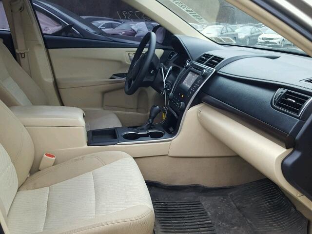 4T1BF1FK1HU282526 - 2017 TOYOTA CAMRY LE 棕色 照片 5