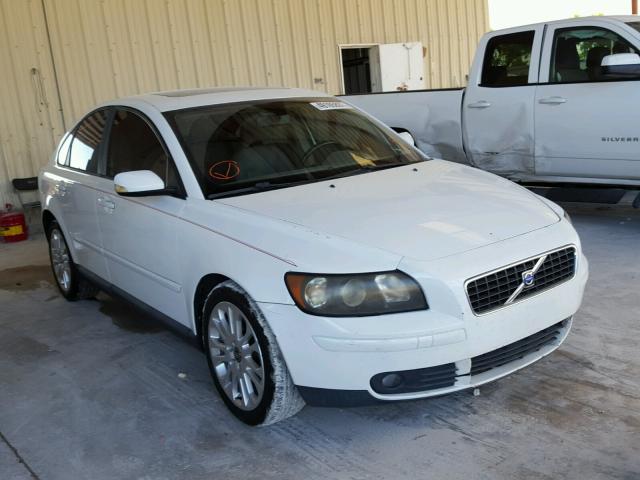 YV1MS382852088045 - 2005 VOLVO S40 2.4I WHITE photo 1