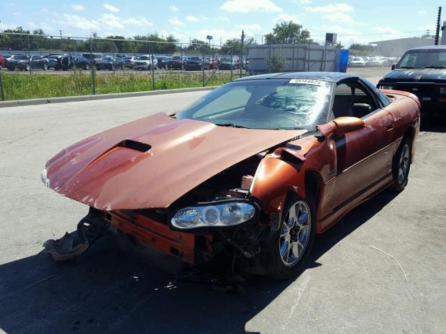 2G1FP22G922126587 - 2002 CHEVROLET CAMARO Z28 ORANGE photo 2