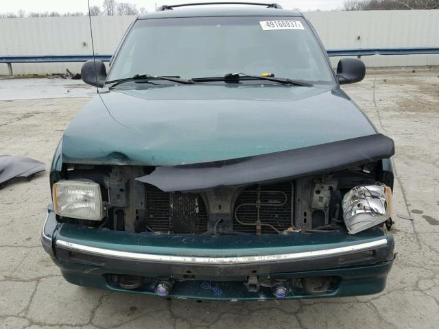 1GNDT13W8T2314834 - 1996 CHEVROLET BLAZER GREEN photo 9