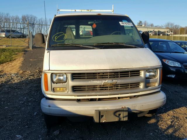 1GCHG39R3Y1159781 - 2000 CHEVROLET EXPRESS G3 WHITE photo 9