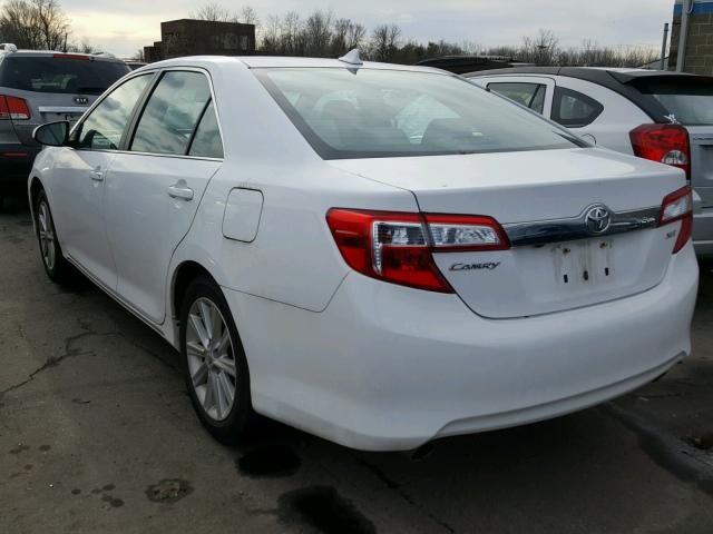 4T1BK1FK7CU504068 - 2012 TOYOTA CAMRY SE WHITE photo 3