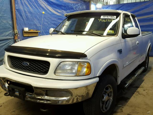 2FTZX18W6WCB21408 - 1998 FORD F150 WHITE photo 2