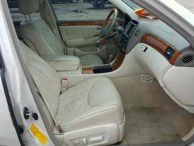 JTHBN30F120083794 - 2002 LEXUS LS 430 WHITE photo 5