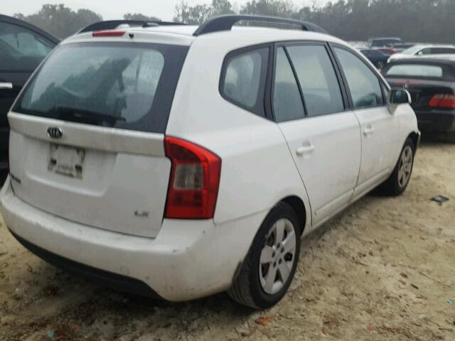 KNAFG528697246297 - 2009 KIA RONDO BASE WHITE photo 4