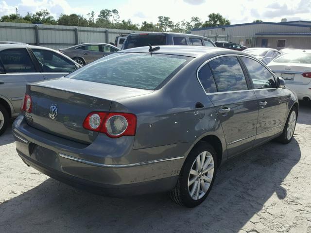 WVWEU73C16P137473 - 2006 VOLKSWAGEN PASSAT 3.6 GRAY photo 4