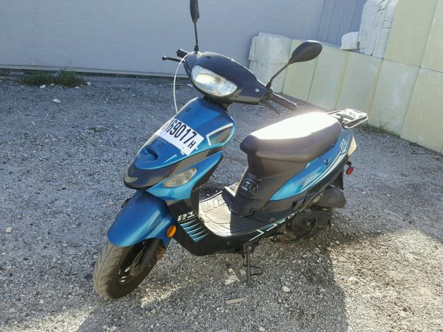 L9NTEACB0E1172288 - 2014 TAO SCOOTER BLUE photo 2