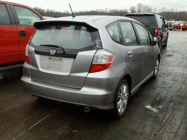 JHMGE88429S010292 - 2009 HONDA FIT SPORT GRAY photo 4