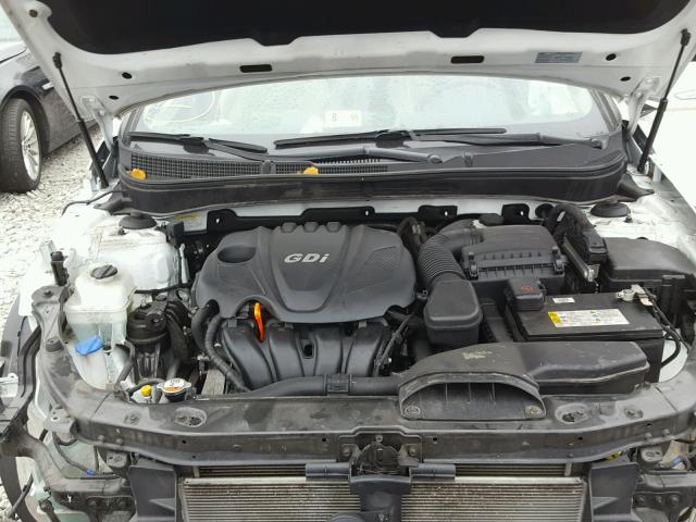 5NPEC4AC2DH726058 - 2013 HYUNDAI SONATA SE 白色 照片 7
