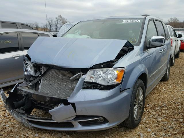 2C4RC1CG6DR532197 - 2013 CHRYSLER TOWN & COU BLUE photo 2