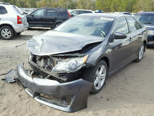 4T1BF1FK0DU212901 - 2013 TOYOTA CAMRY L GRAY photo 2