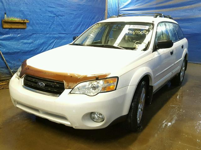 4S4BP61C567352700 - 2006 SUBARU LEGACY OUT WHITE photo 2