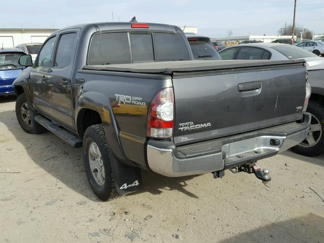 3TMLU4EN8CM081196 - 2012 TOYOTA TACOMA DOU GRAY photo 3