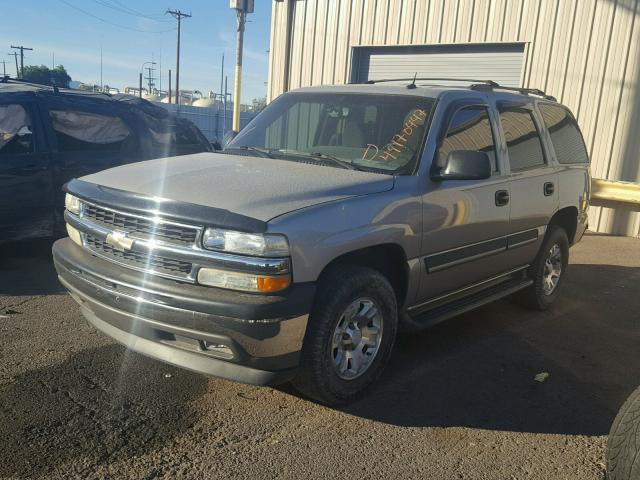 1GNEC13VX5J244662 - 2005 CHEVROLET TAHOE C150 SILVER photo 2