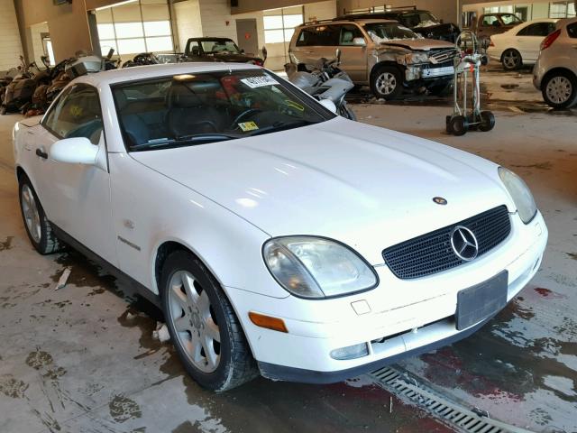 WDBKK47F4YF154089 - 2000 MERCEDES-BENZ SLK 230 KO WHITE photo 1