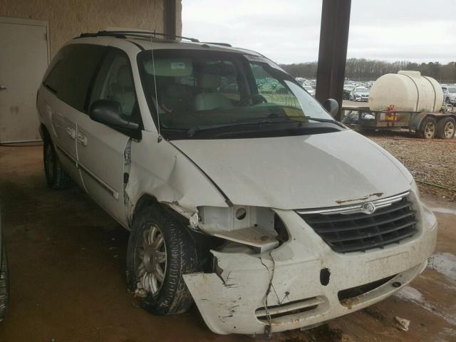 2A4GP54L46R845423 - 2006 CHRYSLER TOWN & COU WHITE photo 1