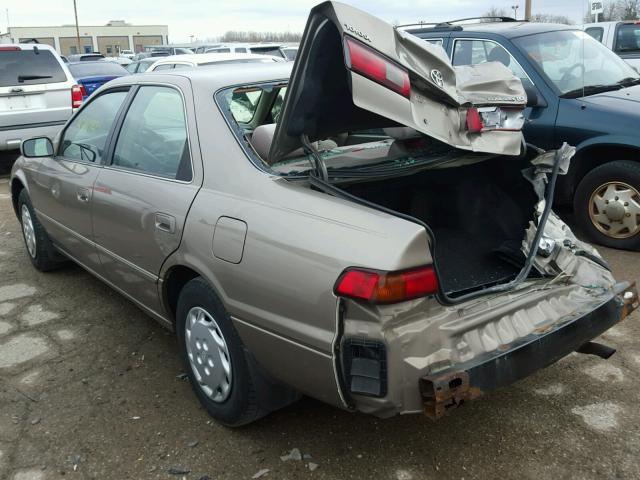 4T1BG22K6XU445050 - 1999 TOYOTA CAMRY CE TAN photo 3