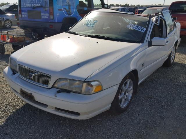 YV1LS61J4Y2662885 - 2000 VOLVO S70 BASE WHITE photo 2