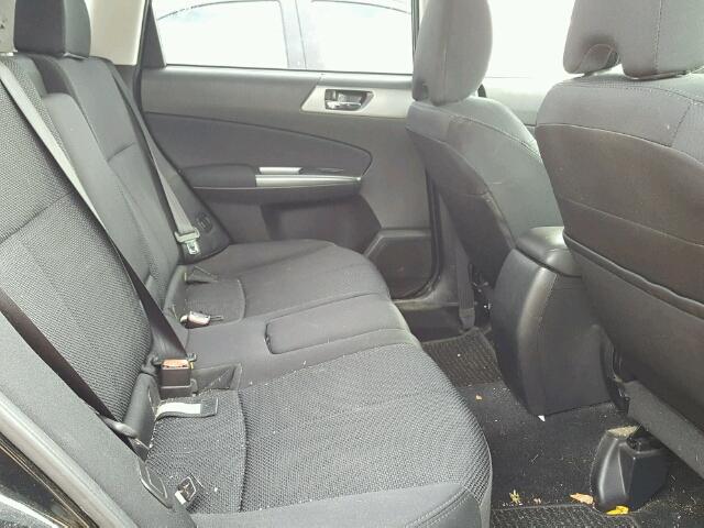 JF2SHBDCXCH453986 - 2012 SUBARU FORESTER 2 BLACK photo 6